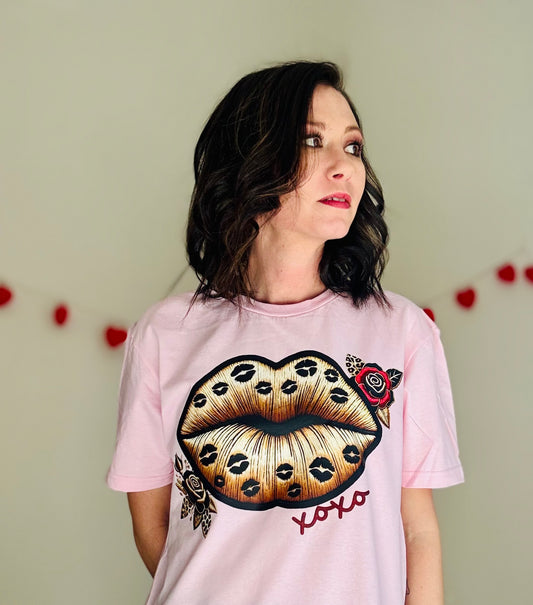 Gold Leopard Lips & Roses Tee